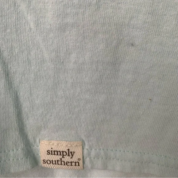 Simply Southern Light Gray Tee M)with Pink Logo - Picture 6 of 7